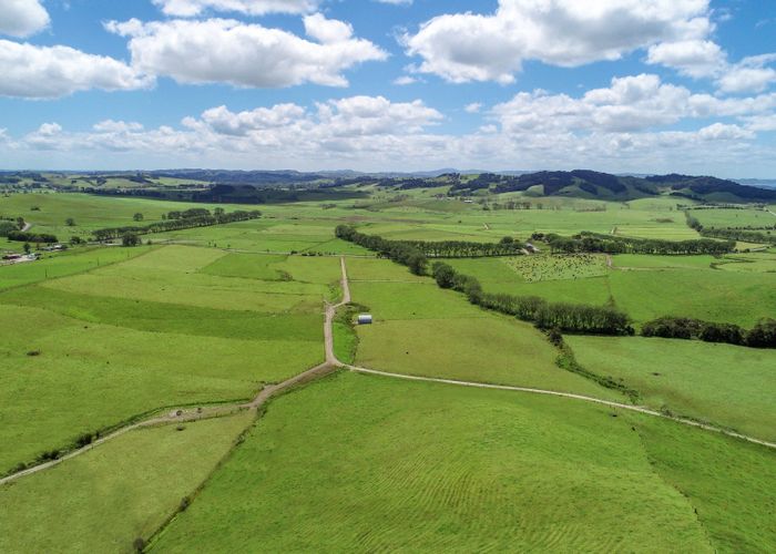 For sale 1040 Pakiri Block Road, Tomarata, Wellsford, Rodney