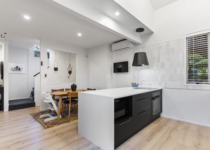  at 4/15 Godden Crescent, Mission Bay, Auckland City, Auckland