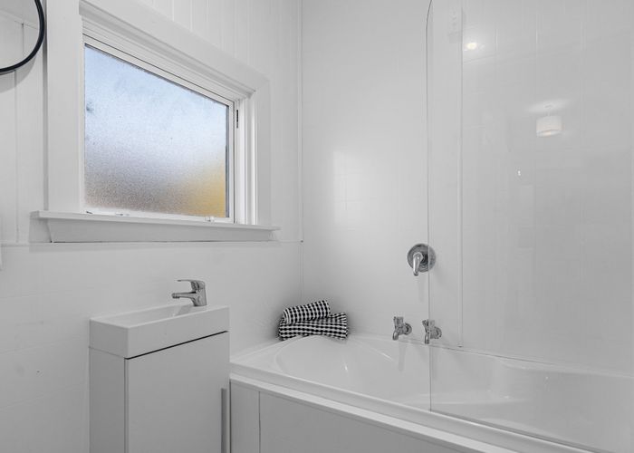  at 2/20 Donald Place, St Albans, Christchurch