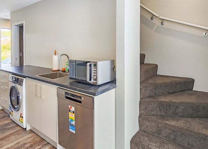  at 20 Reading Street, Wainuiomata, Lower Hutt, Wellington