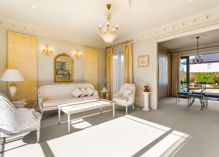  at 88 Gracechurch Drive, Flat Bush, Auckland