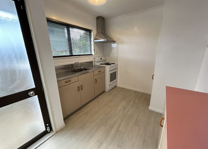  at 2A Hueglow Rise, West Harbour, Waitakere City, Auckland