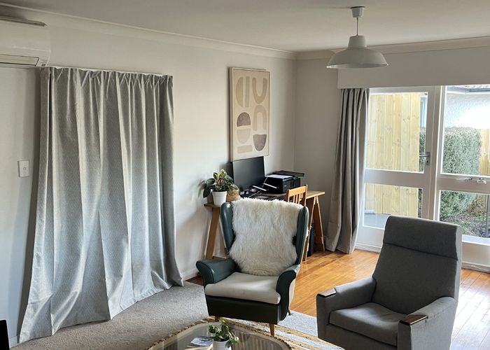  at 2/42 Office Road, Merivale, Christchurch City, Canterbury