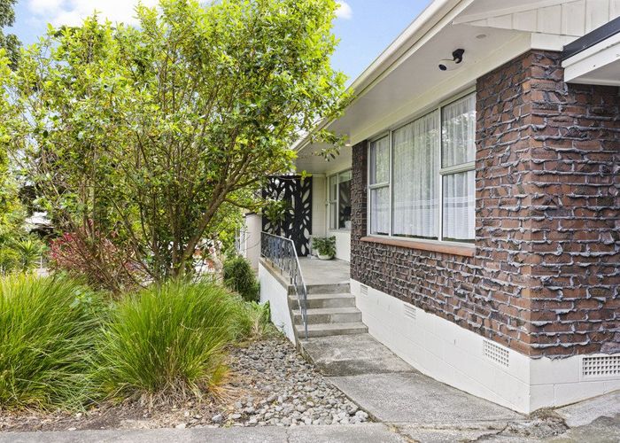  at 2/59 Newington Road, Henderson, Waitakere City, Auckland