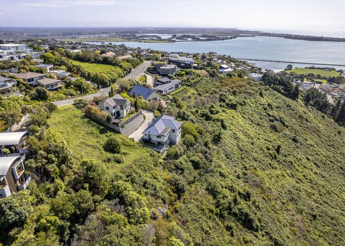  at 25 Drayton Drive, Mount Pleasant, Christchurch City, Canterbury