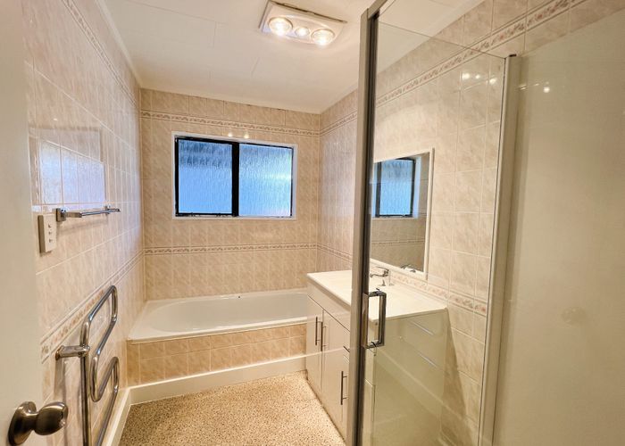  at 100A Gemstone Drive, Birchville, Upper Hutt