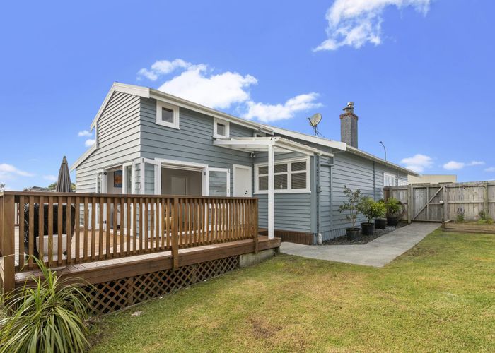 at 647 Swanson Road, Swanson, Auckland