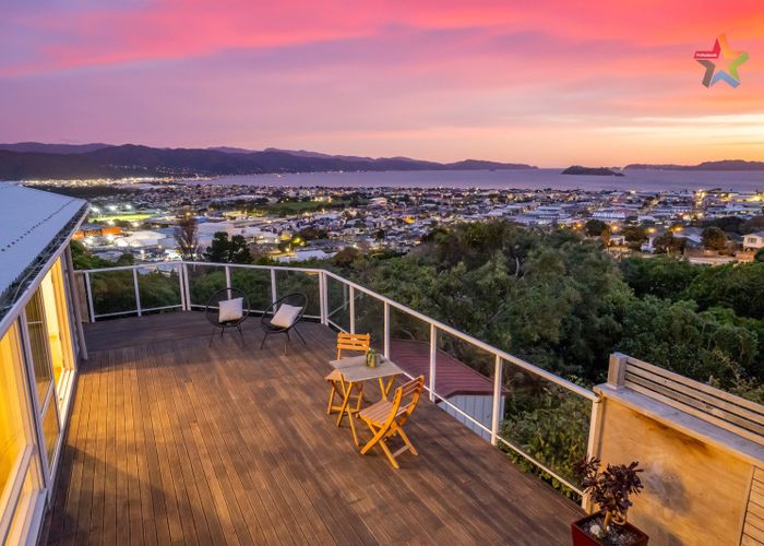  at 10 Walnut Way, Maungaraki, Lower Hutt, Wellington
