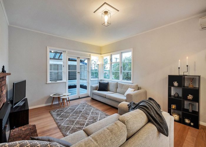  at 8 Daventry Street, Waterview, Auckland City, Auckland