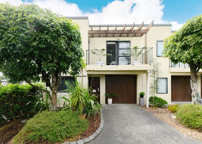  at 1/15 Harbour View Road, Te Atatu Peninsula, Waitakere City, Auckland