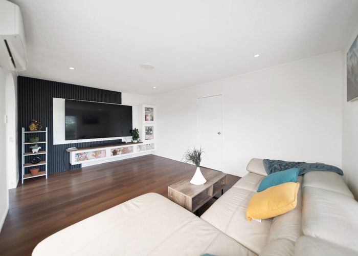  at 6C Zingaro Place, Massey, Waitakere City, Auckland