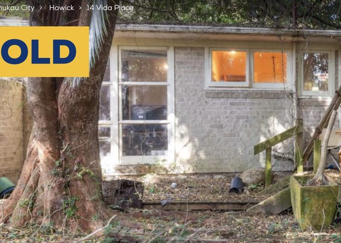 at 14 Vida Place, Howick, Auckland
