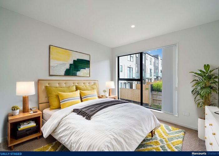  at 2/105 Hobsonville Road, West Harbour, Auckland