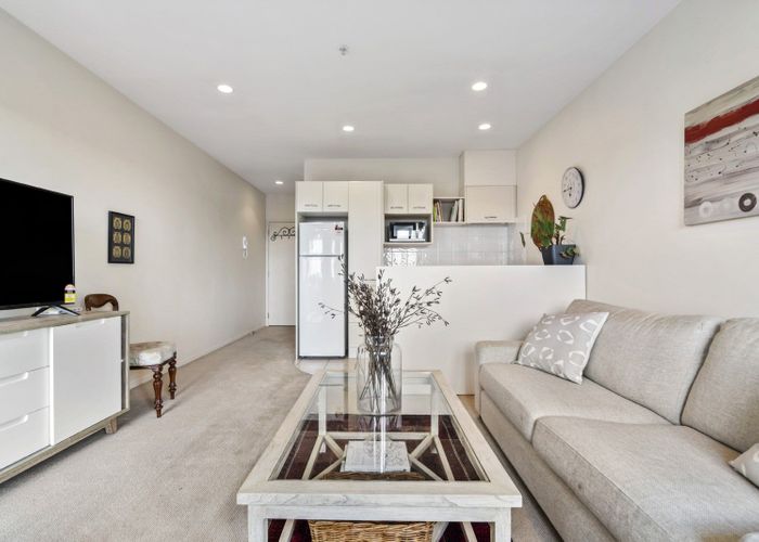  at 25B/3 HARRISON ROAD, Mount Wellington, Auckland