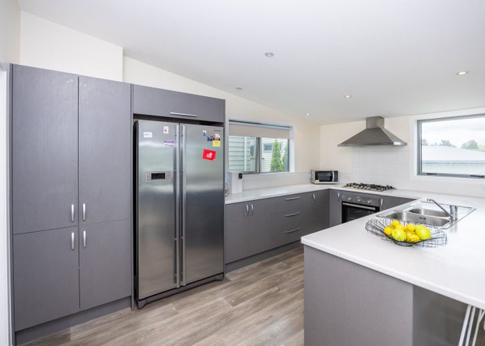  at 20B Kelvin Place, Hamilton East, Hamilton