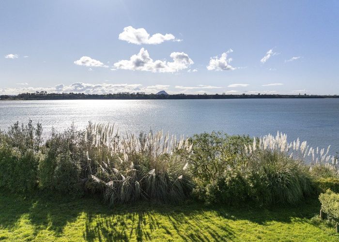  at 206 Ranginui Road, Welcome Bay, Tauranga