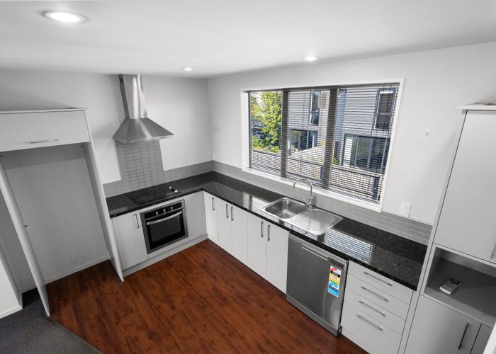  at 2/130 Packe Street, Edgeware, Christchurch City, Canterbury