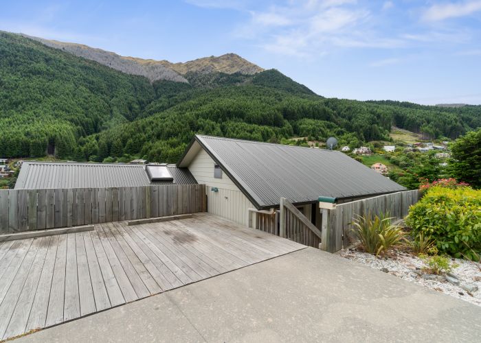  at 12A Broadview Rise, Sunshine Bay, Queenstown