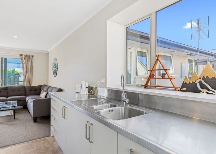  at 4/319 Bealey Avenue, City Centre, Christchurch City, Canterbury