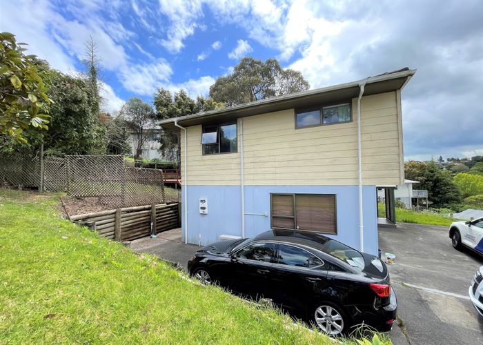  at 21 Theban Place, Totara Vale, Auckland