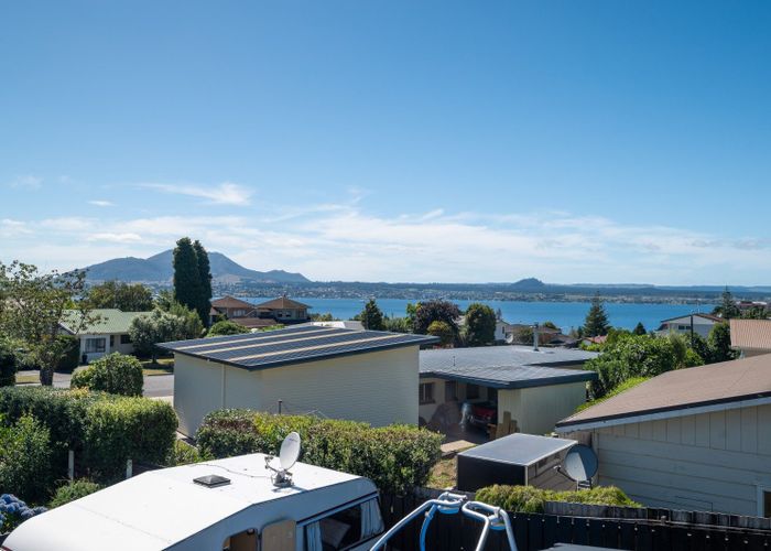  at 1/3 Cherry Lane, Acacia Bay, Taupō