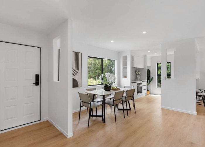  at 898A East Coast Road, Northcross, Auckland