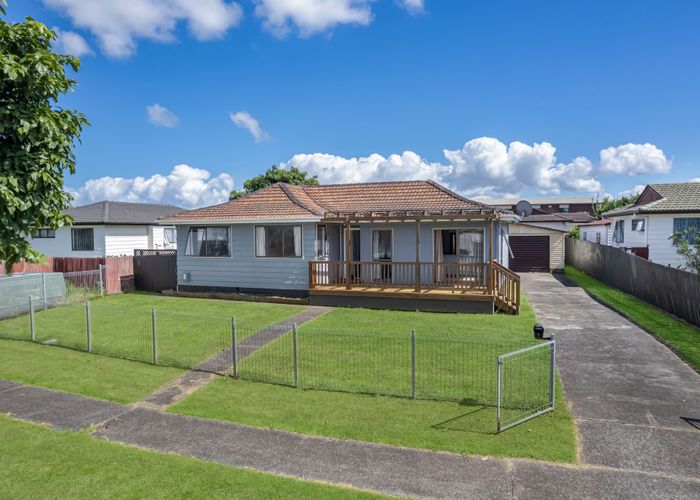  at 7 Growers Lane, Mangere East, Auckland