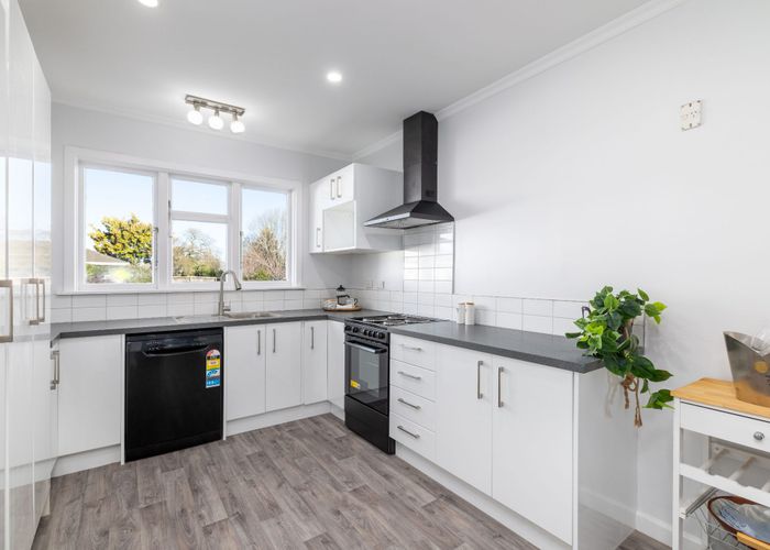  at 1/184 Wairakei Road, Bryndwr, Christchurch