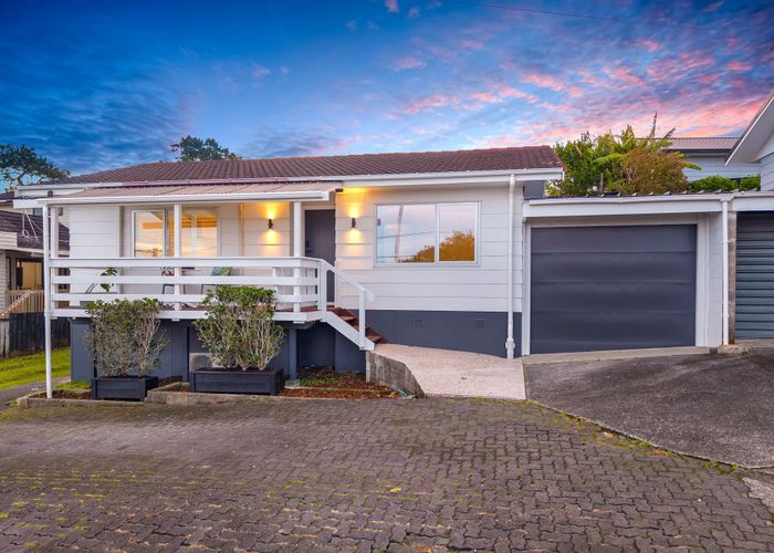  at 2/321 Triangle Road, Massey, Waitakere City, Auckland