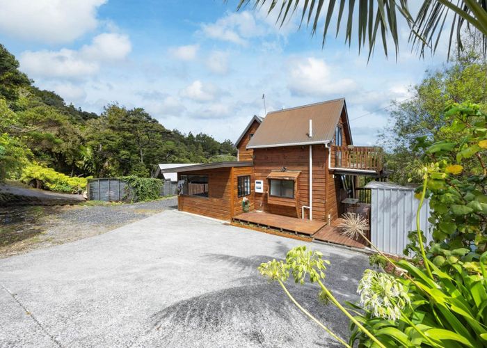  at 1111 Huia Road, Huia, Waitakere City, Auckland
