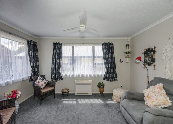  at 2/16 Nen Street, Oamaru