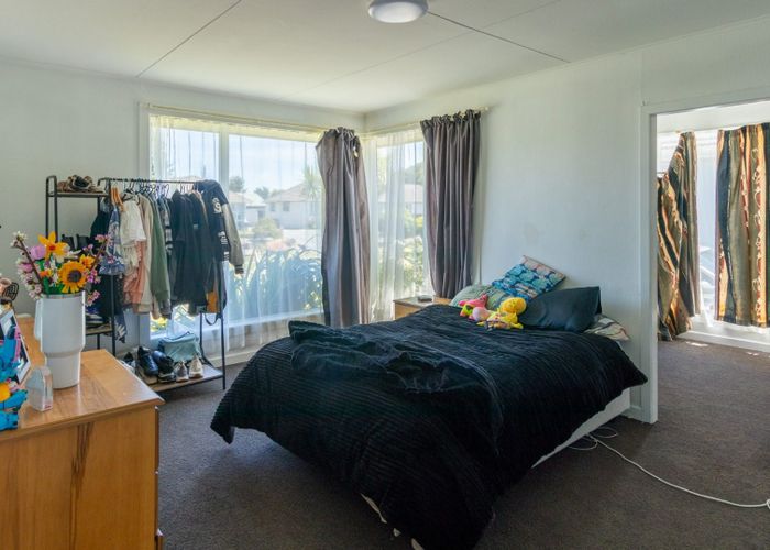  at 83 Lithgow Street, Glengarry, Invercargill