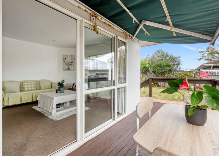 at 1/144 Whitford Road, Somerville, Manukau City, Auckland