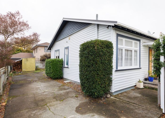  at 214 Park Road, Hokowhitu, Palmerston North