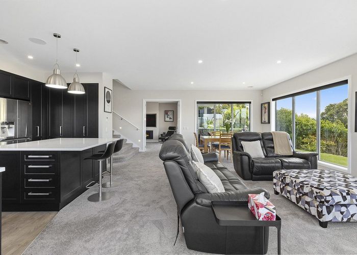  at 115 Endeavour Drive, Whitby, Porirua