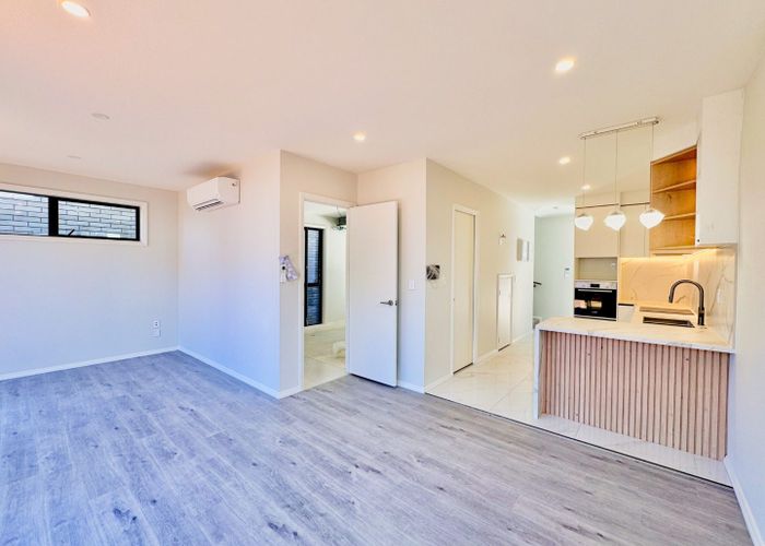  at 1B Galloway Crescent, Farm Cove, Manukau City, Auckland