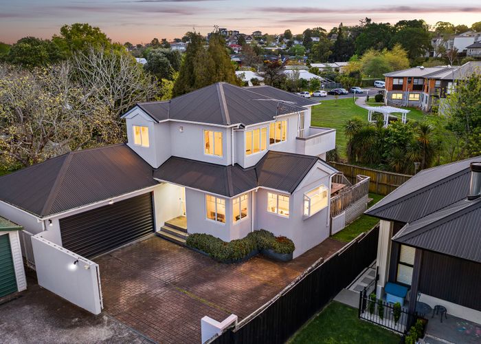  at 2/106 Michaels Avenue, Ellerslie, Auckland