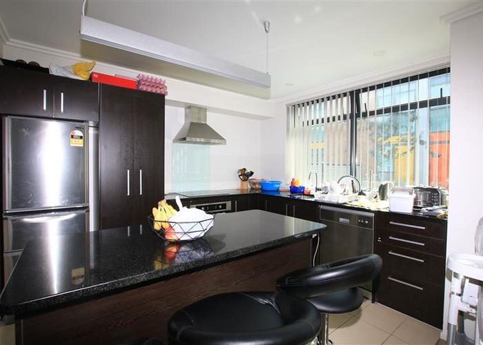  at 11/182 Flat Bush School Road, Flat Bush, Manukau City, Auckland