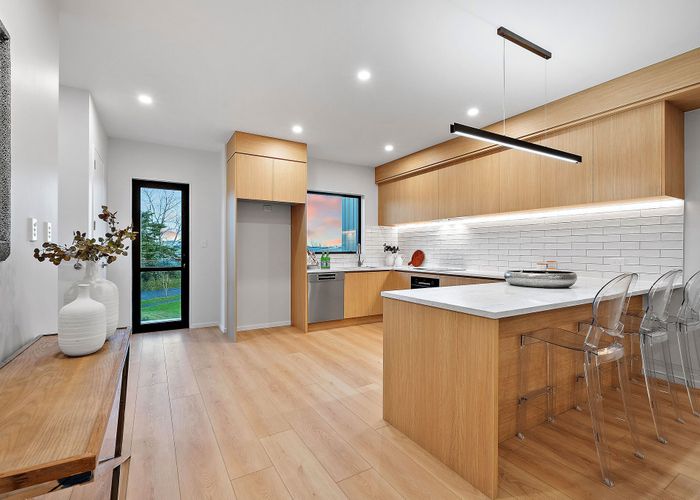  at 6/9 Rengarenga Rise, Albany, North Shore City, Auckland