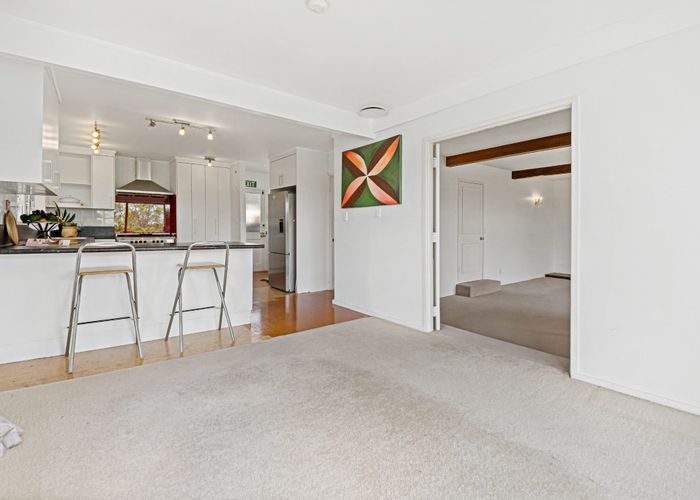 at 16 Marydale Drive, Mount Roskill, Auckland City, Auckland