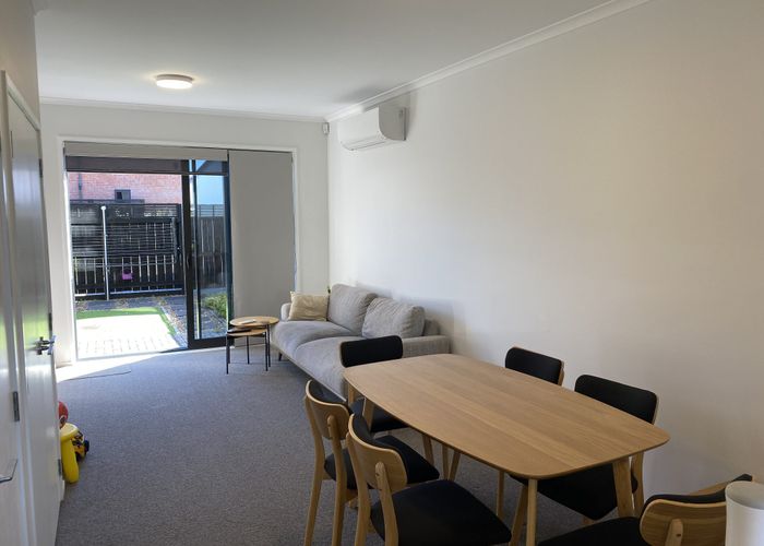  at 52 Manarini Road, Westgate, Waitakere City, Auckland