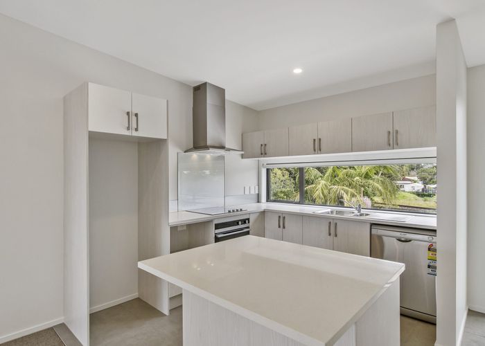  at 2/3 Woolfield Road, Papatoetoe, Manukau City, Auckland
