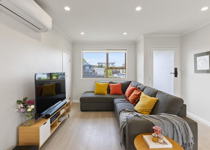  at 1A Ferndown Avenue, Papatoetoe, Auckland