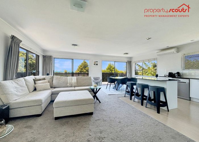  at 33B Montgomery Avenue, Rothesay Bay, North Shore City, Auckland