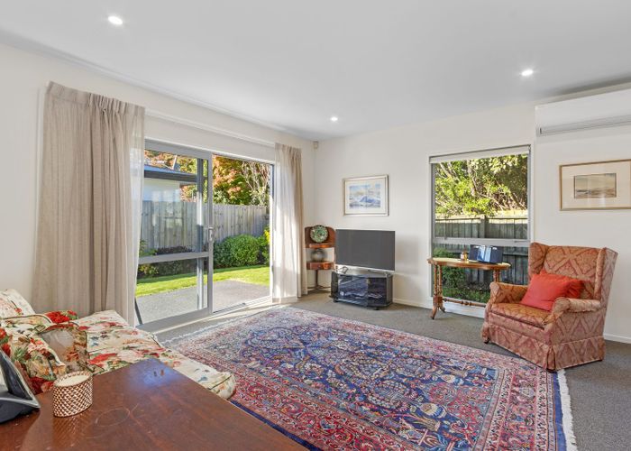  at 2/361 Avonhead Road, Avonhead, Christchurch City, Canterbury