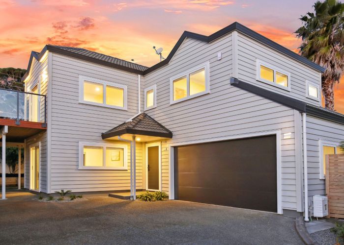  at 352 East Coast Road, Sunnynook, Auckland