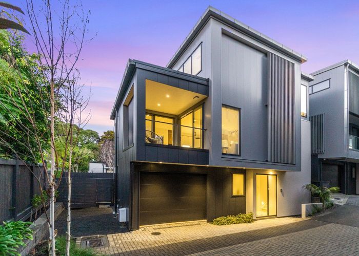  at 201C Hurstmere Road, Takapuna, North Shore City, Auckland