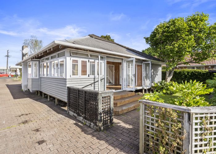  at 137 Pah Road, Royal Oak, Auckland