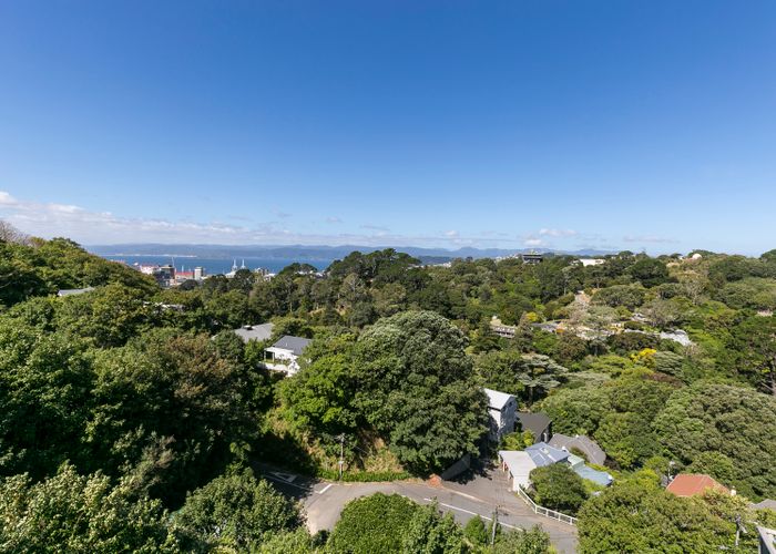  at 9/71 Garden Road, Northland, Wellington