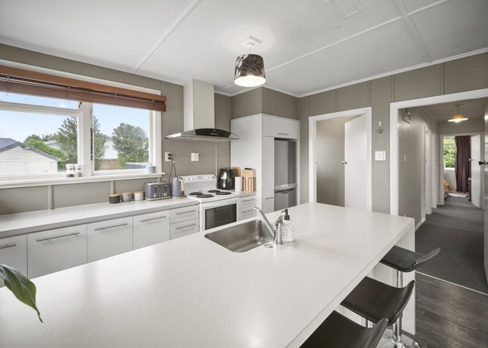  at 25 Tuckers Road, Redwood, Christchurch